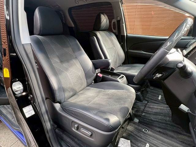 トヨタ&nbsp;エスティマの画像8