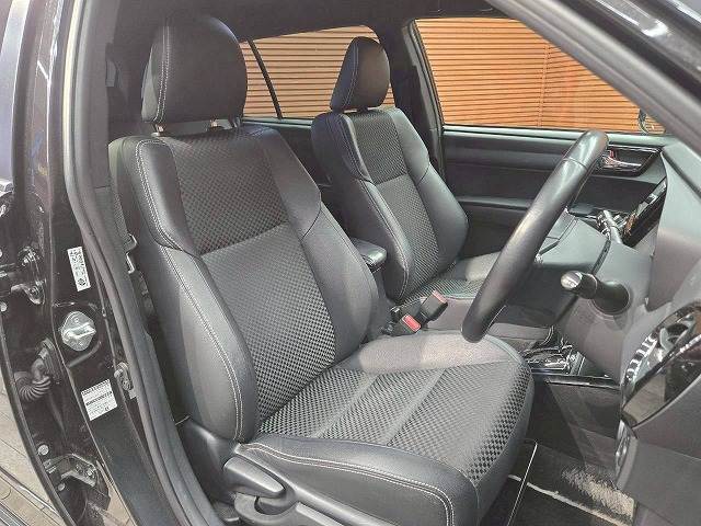 トヨタ&nbsp;カローラフィールダーハイブリッドの画像8