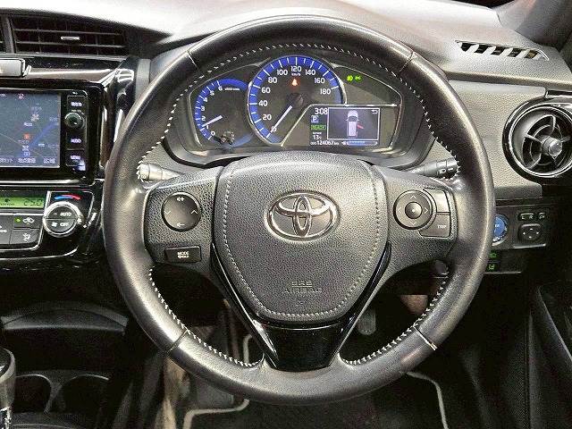 トヨタ&nbsp;カローラフィールダーハイブリッドの画像13