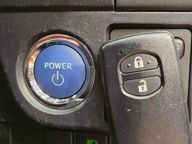 トヨタ&nbsp;カローラフィールダーハイブリッドの画像15