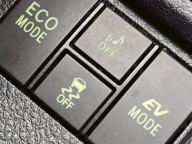 トヨタ&nbsp;カローラフィールダーハイブリッドの画像16