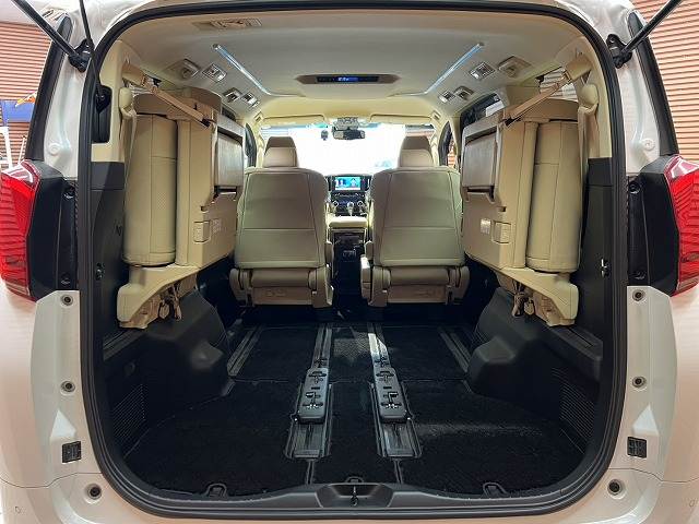 トヨタ&nbsp;アルファードの画像20