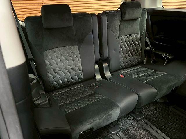 トヨタ&nbsp;アルファードの画像9