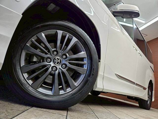 トヨタ&nbsp;ヴォクシーの画像11