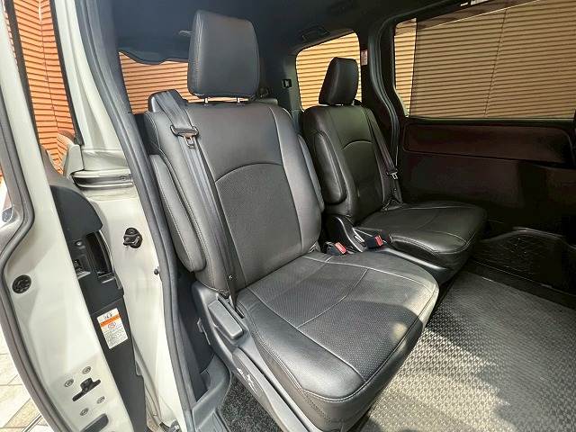 トヨタ&nbsp;ヴォクシーの画像9