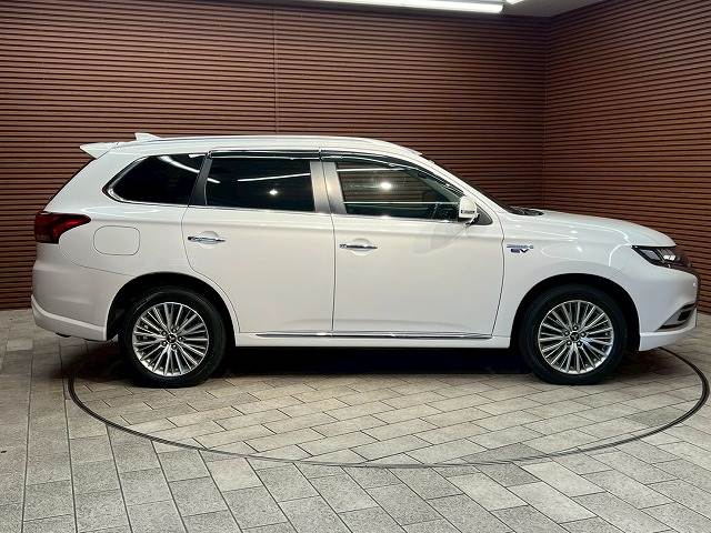 三菱&nbsp;アウトランダーPHEVの画像18