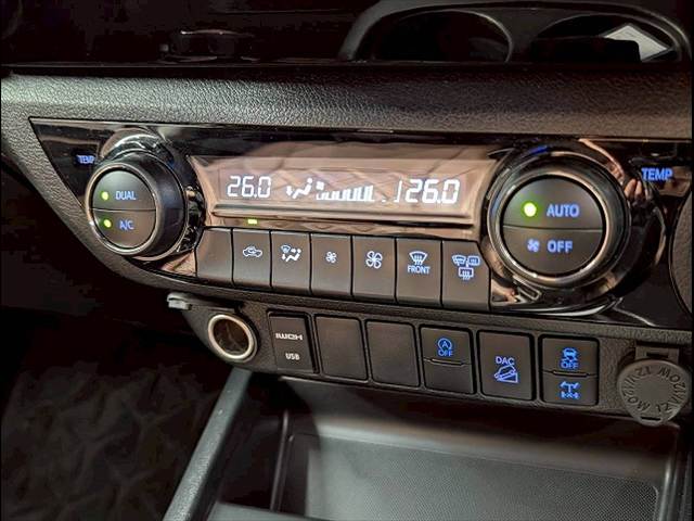 トヨタ&nbsp;ハイラックスの画像12