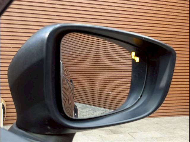 マツダ アクセラの画像5