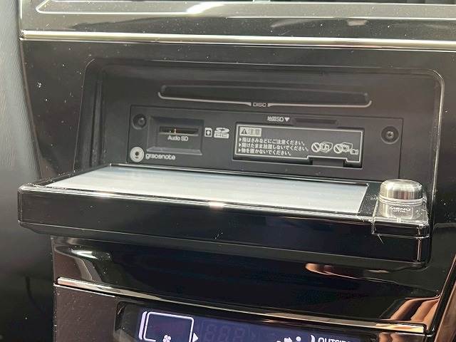 トヨタ プリウスαの画像7