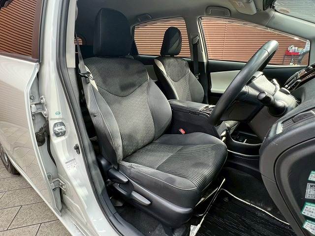 トヨタ プリウスαの画像8