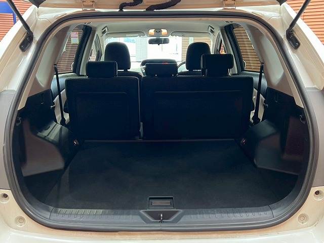 トヨタ プリウスαの画像20