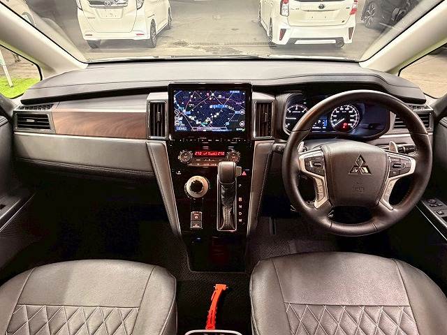 三菱 デリカD5の画像3