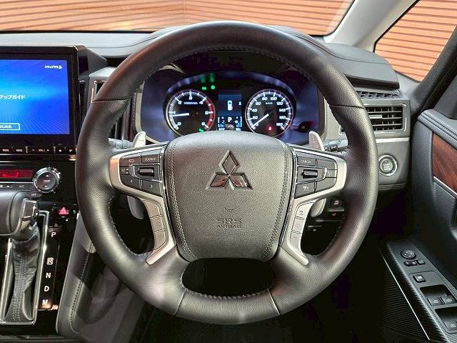 三菱&nbsp;デリカD5の画像13