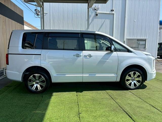 三菱&nbsp;デリカD5の画像17