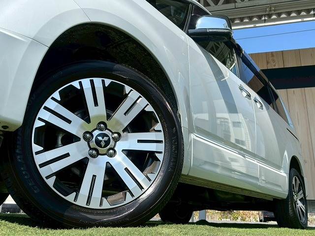 三菱&nbsp;デリカD5の画像20