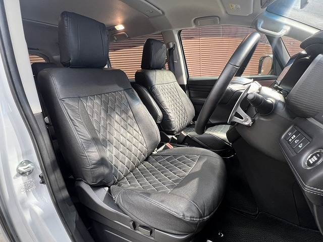 三菱&nbsp;デリカD5の画像8