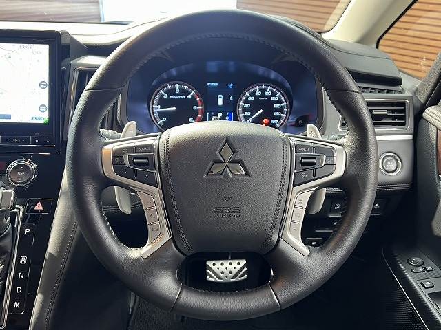 三菱&nbsp;デリカD5の画像13