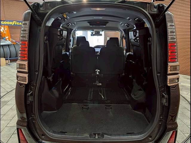 トヨタ&nbsp;ヴォクシーの画像20