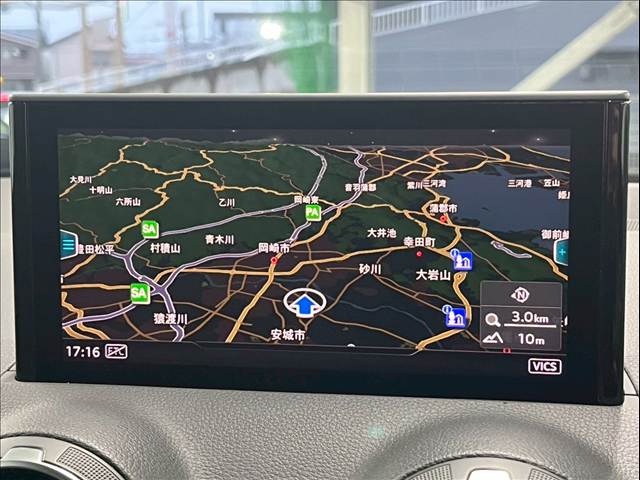 Q2◆30 TFSI sport RHD 内装他