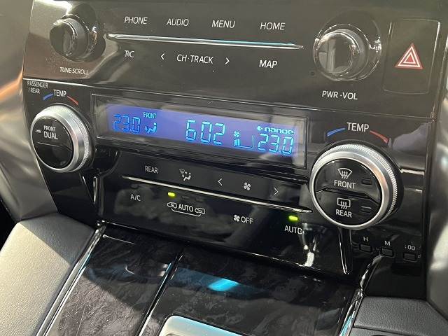 トヨタ アルファードの画像12