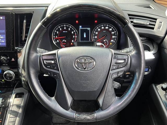 トヨタ アルファードの画像13