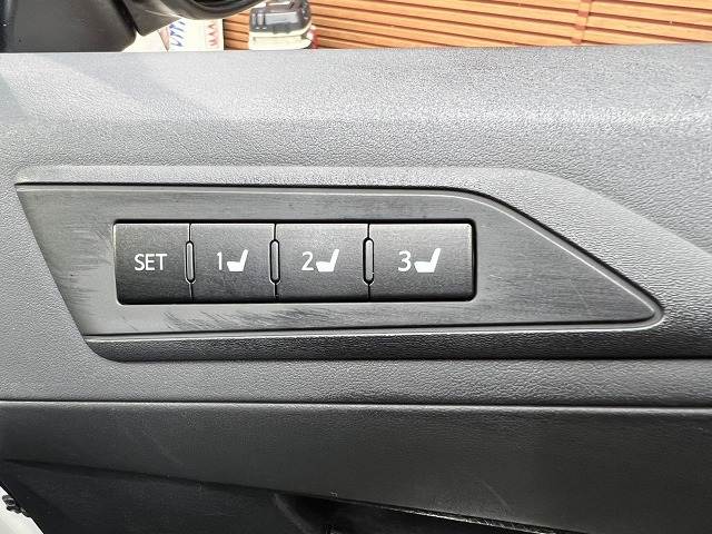 トヨタ アルファードの画像16