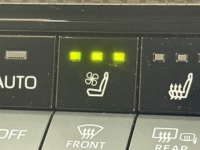 トヨタ&nbsp;プリウスの画像5