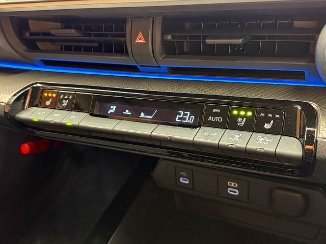 トヨタ&nbsp;プリウスの画像12