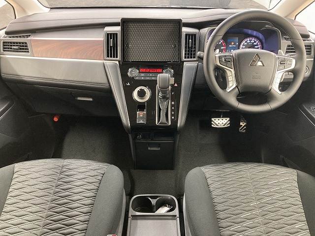 三菱&nbsp;デリカD5の画像3