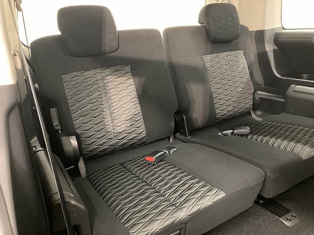 三菱&nbsp;デリカD5の画像6