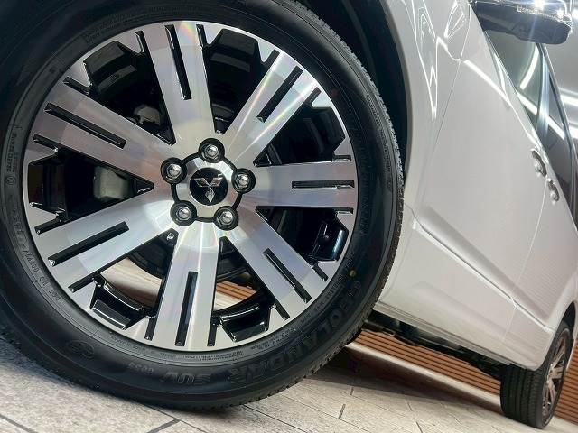 三菱&nbsp;デリカD5の画像11