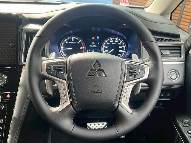 三菱&nbsp;デリカD5の画像13