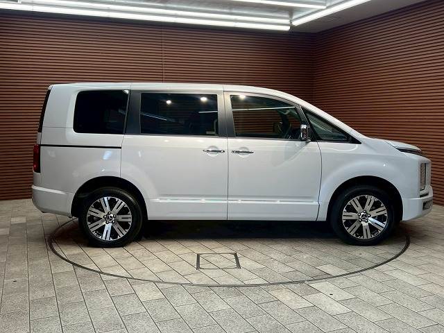 三菱&nbsp;デリカD5の画像18