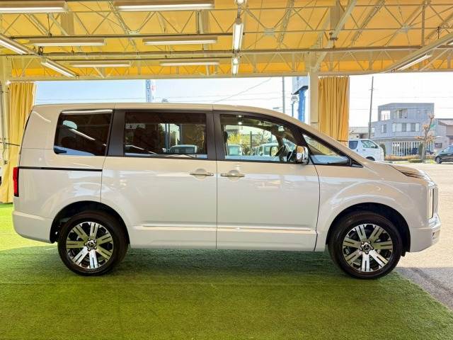 三菱 デリカD5の画像15