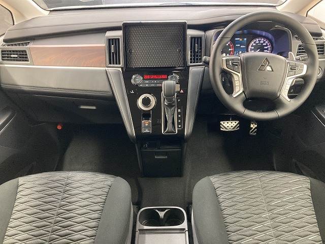 三菱&nbsp;デリカD5の画像3