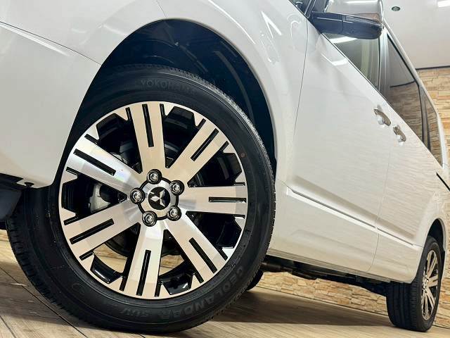 三菱&nbsp;デリカD5の画像19