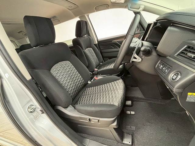 デリカD5◆P 8人乗り 内装他