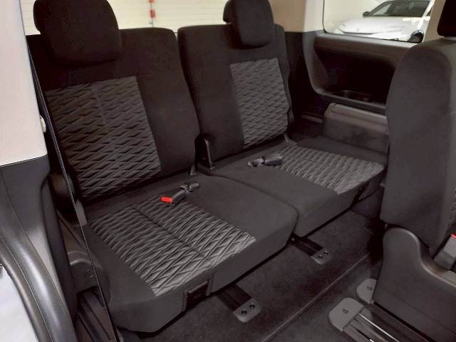 三菱&nbsp;デリカD5の画像9