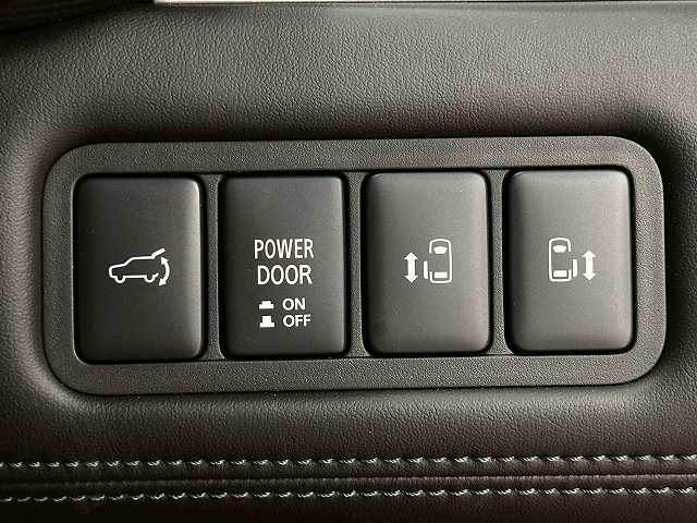 三菱&nbsp;デリカD5の画像11