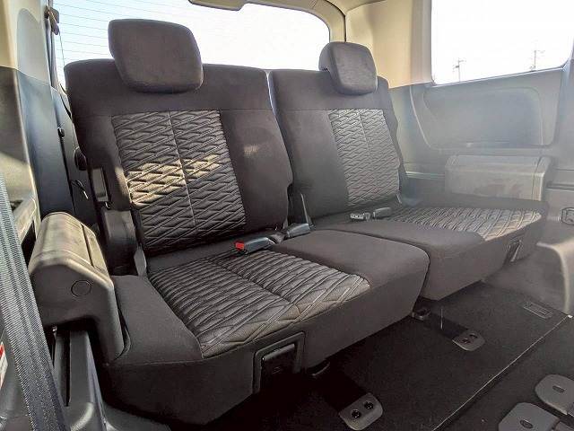 三菱&nbsp;デリカD5の画像14