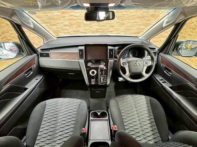 三菱&nbsp;デリカD5の画像3