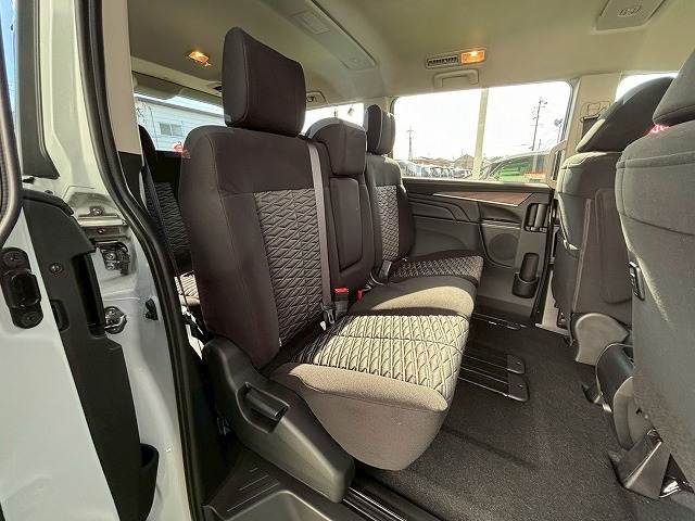 三菱&nbsp;デリカD5の画像13