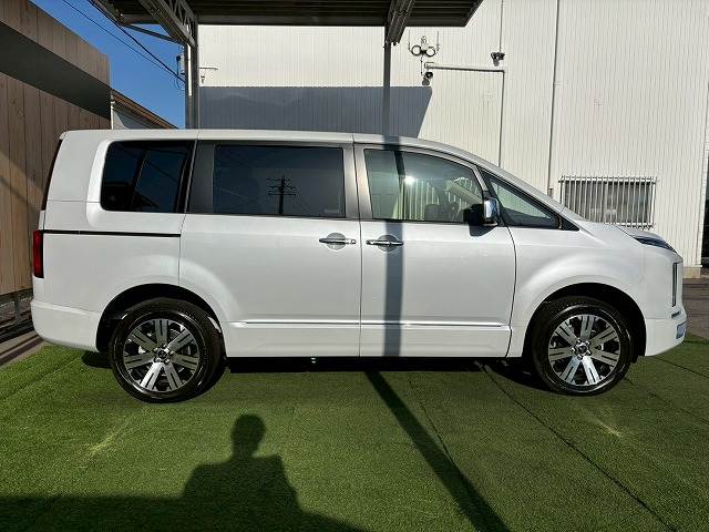 三菱&nbsp;デリカD5の画像16