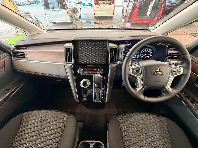 三菱&nbsp;デリカD5の画像3