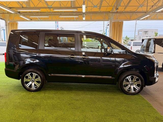 三菱&nbsp;デリカD5の画像15