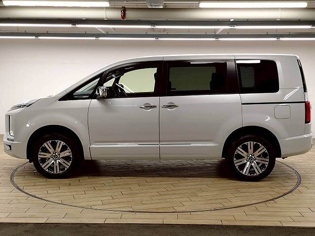 三菱&nbsp;デリカD5の画像18