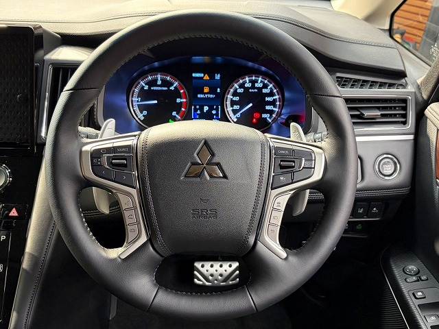 三菱&nbsp;デリカD5の画像13