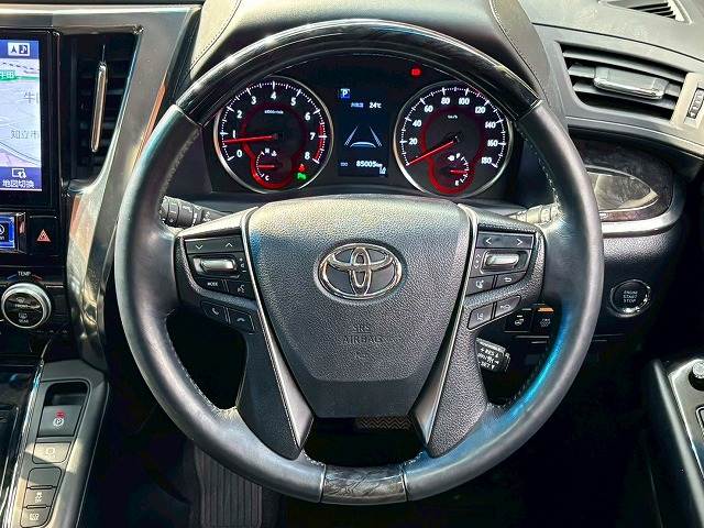 トヨタ&nbsp;アルファードの画像13