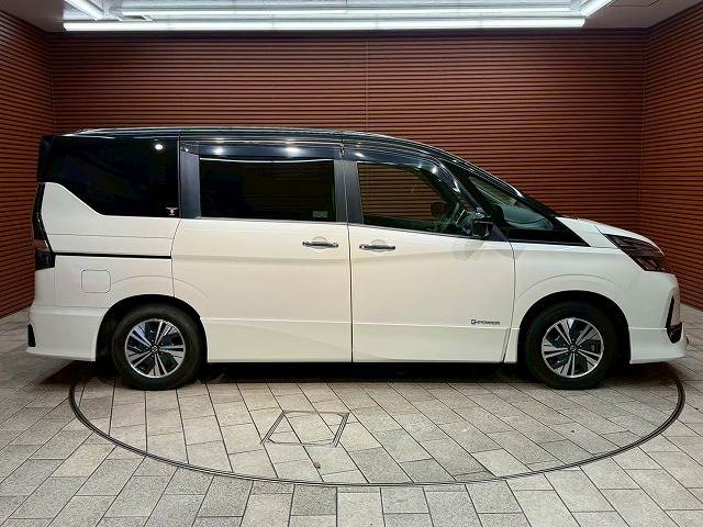 日産 セレナの画像18