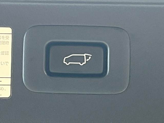 トヨタ アルファードの画像8